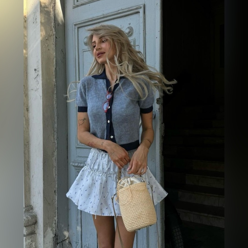 ZARA BLOGGERS FAVORITE FLORAL SATIN EFFECT SKIRT